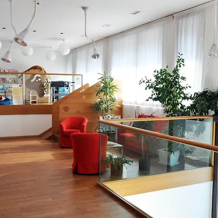 Hotel Lacroma Bio & 3*