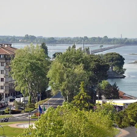 Hotel Lacroma Bio &