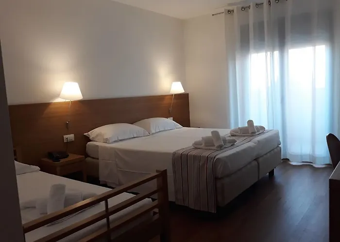 Hotel Lacroma Bio & 3*