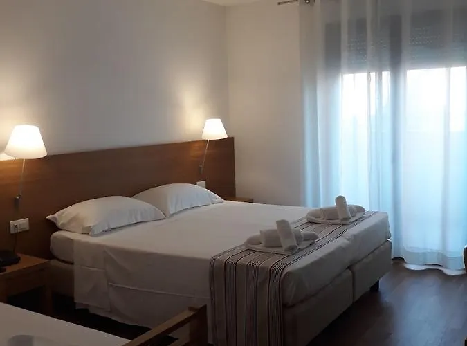 호텔 Lacroma Bio & 3*